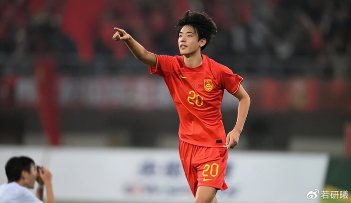 乐鱼游戏-喜讯！大连英博中锋位置迎来首位新晋国脚助阵，上赛季已征服球迷|朱鹏宇|北体大|毕津浩|李国旭_新浪体育_新浪新闻